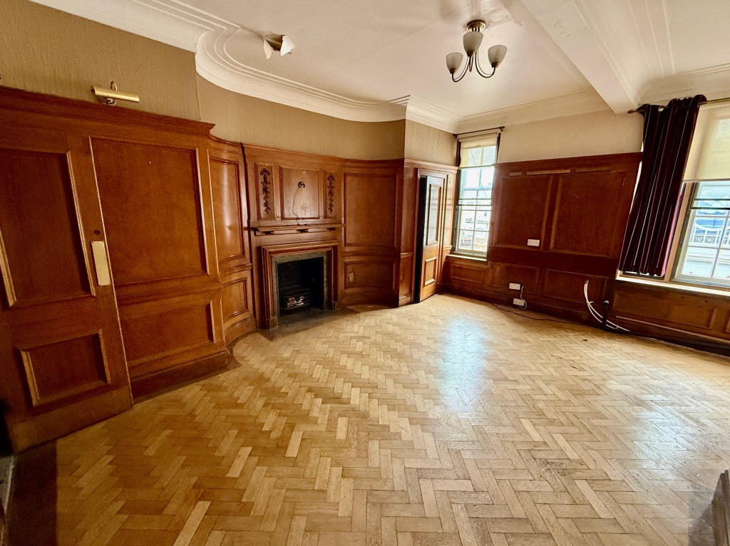 Lot: 45 - COMMERCIAL INVESTMENT WITH PLANNING FOR CONVERSION OF UPPER PARTS - First Floor - Bedroom one